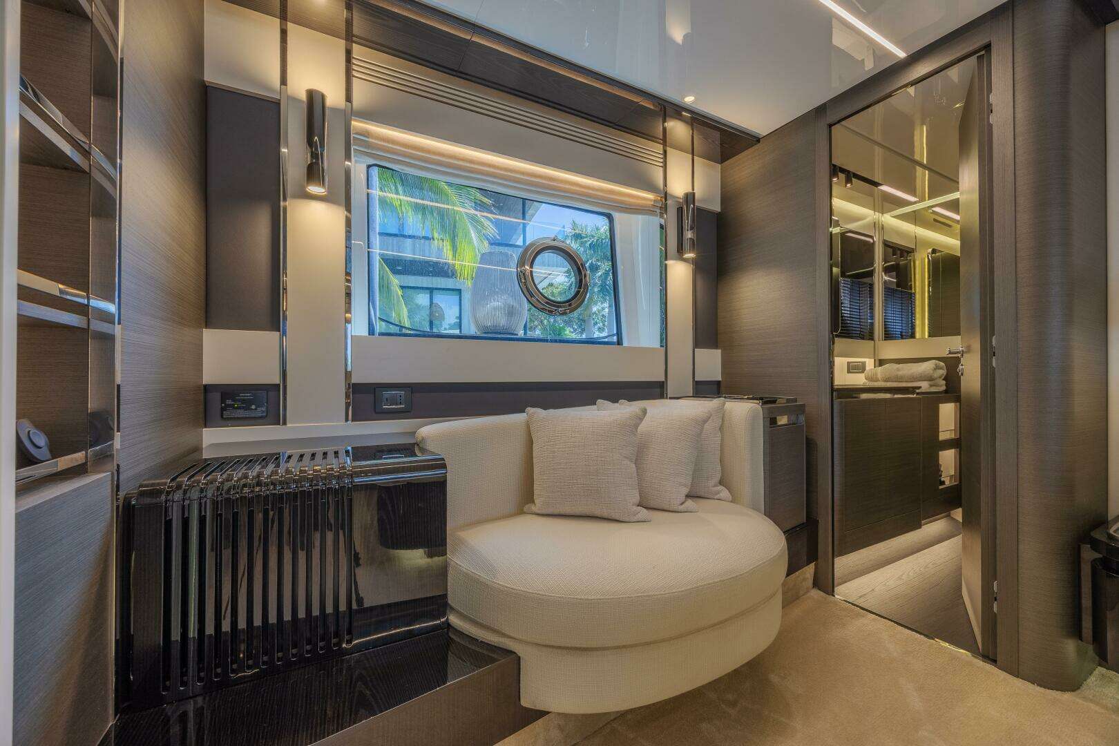 2023 Azimut S8 - Image 48