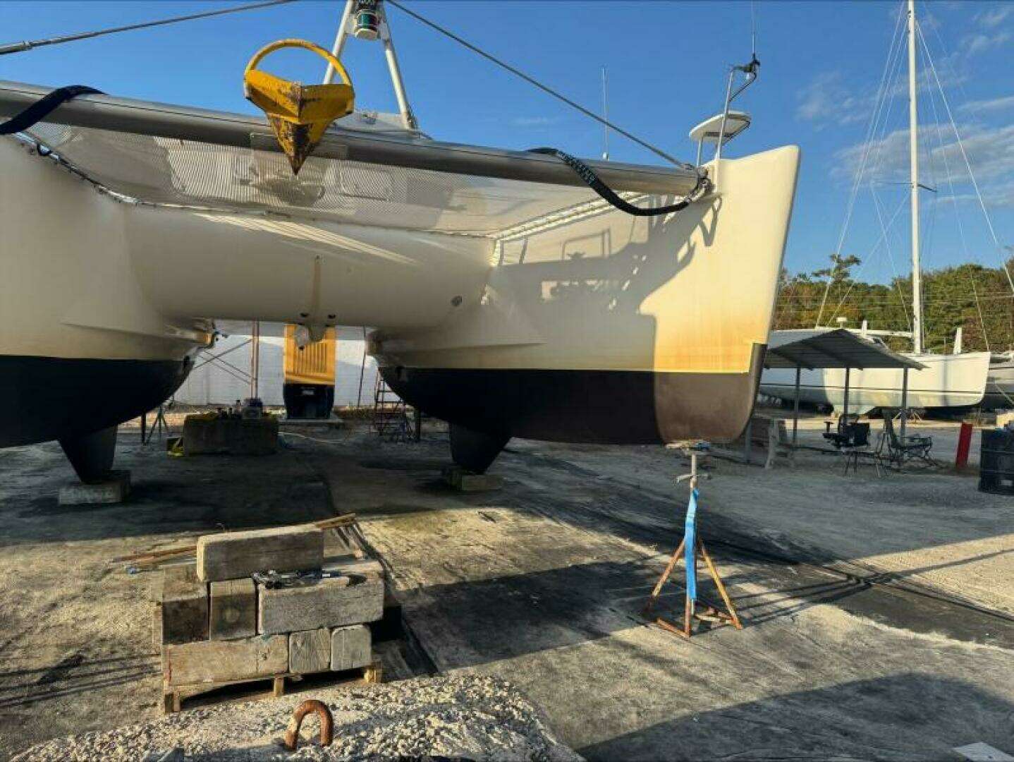 2004 Lagoon 380 - Image 4