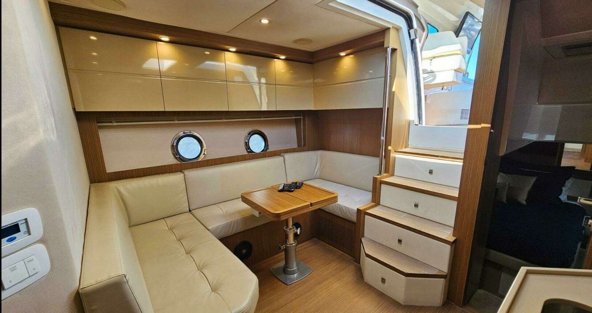 2015 Azimut Atlantis 50 - Image 17