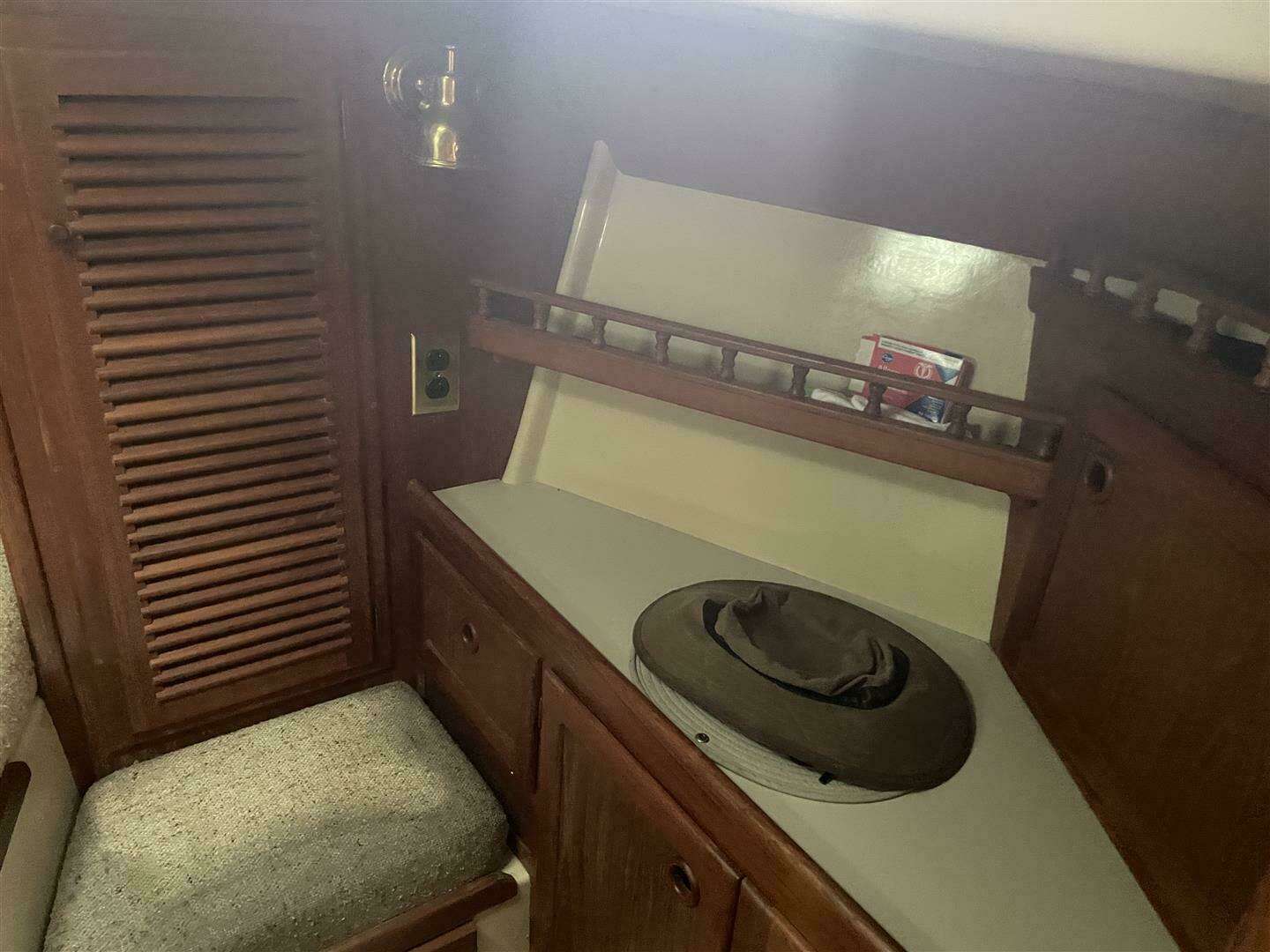 1989 Bayfield 36 Cutter - Image 29