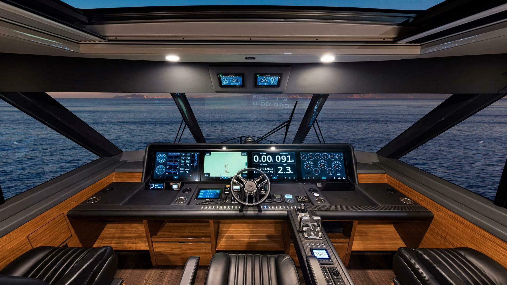 2026 Riviera 78 Motor Yacht - Image 27