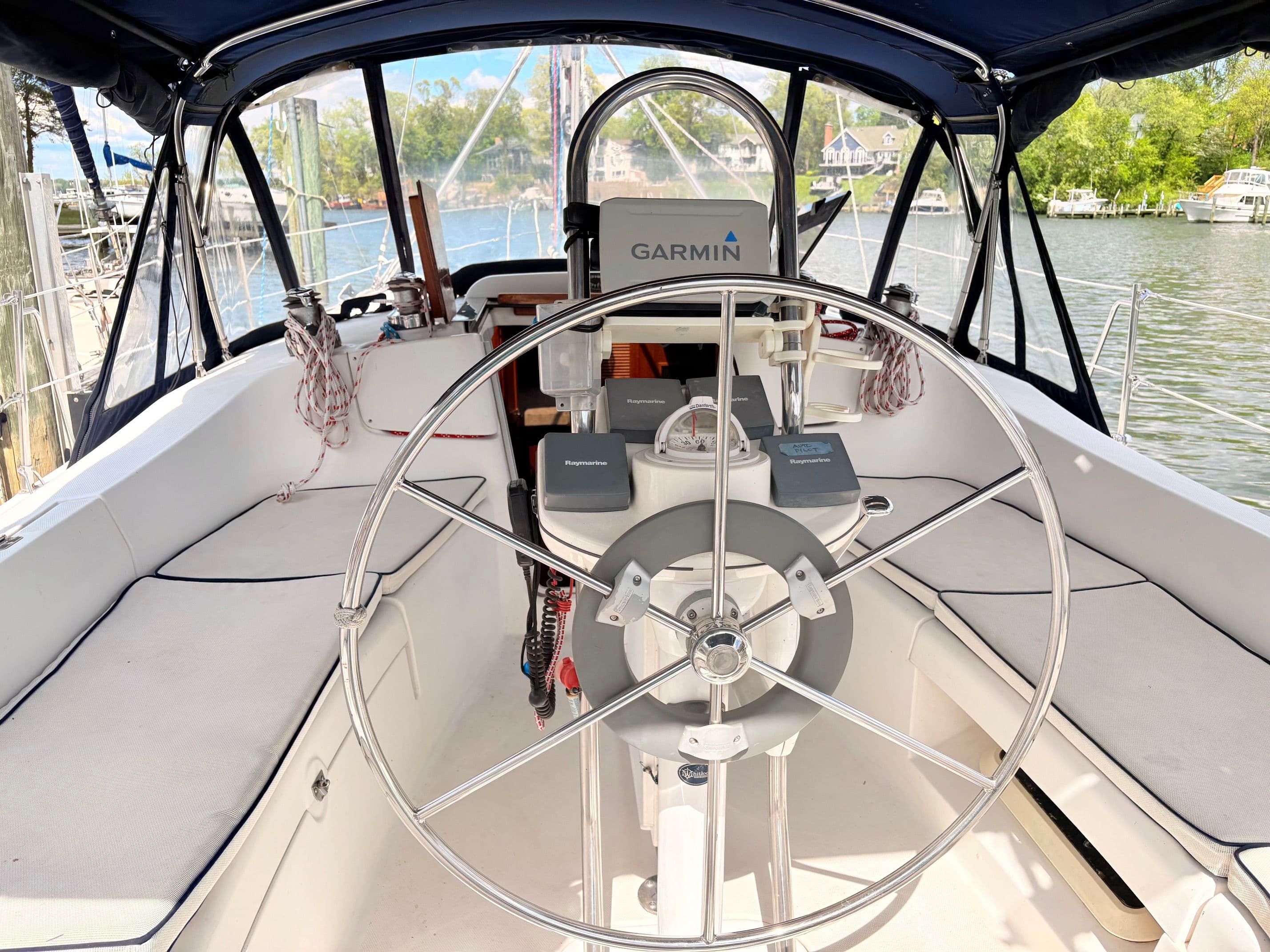 2003 Hunter 356 - 12