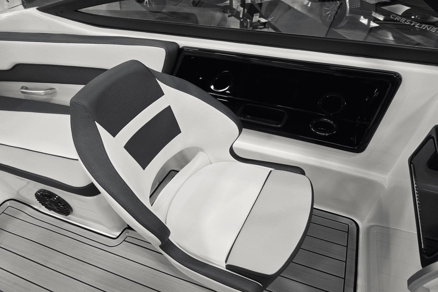 2025 Yamaha Boats 195S - 11