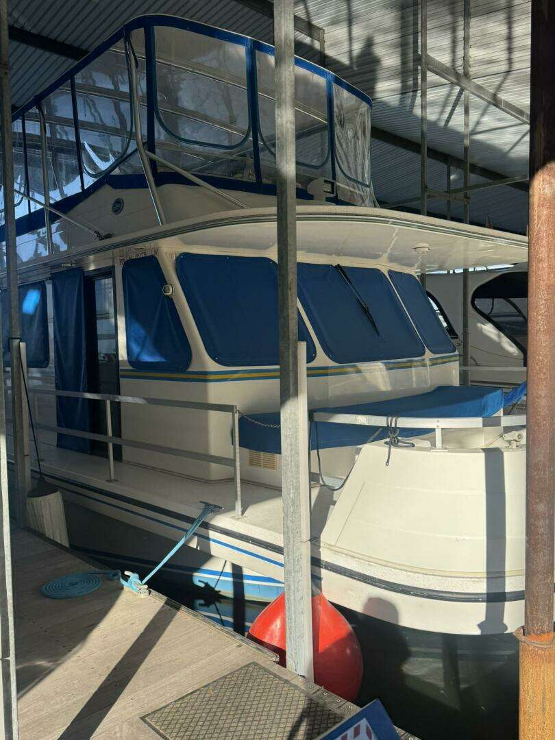 2006 Gibson 5500 Series - Image 30