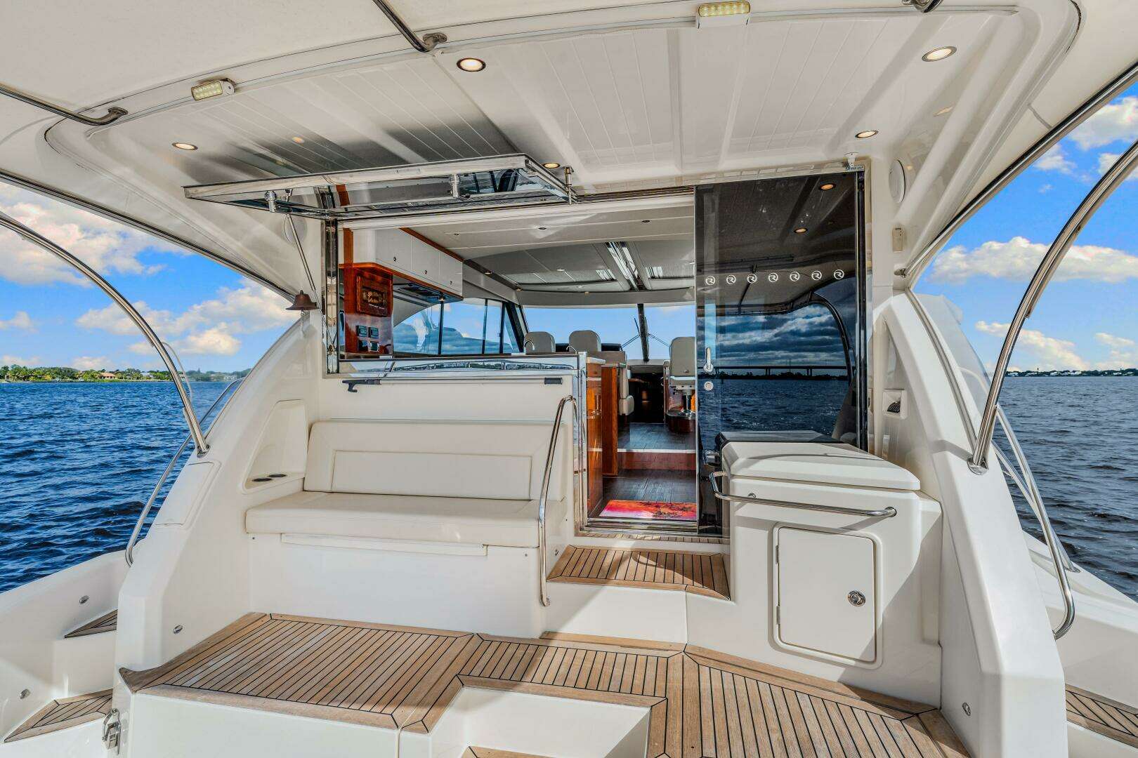 2015 Riviera 565 SUV - Image 59