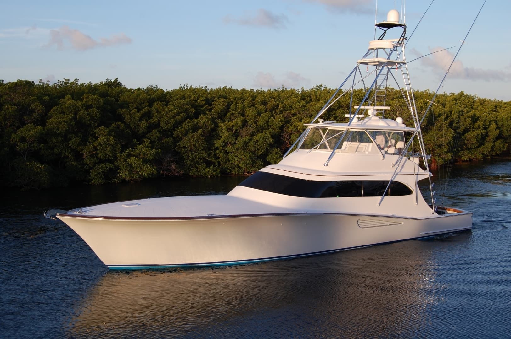2021 Weaver 75 Convertible - Image 4