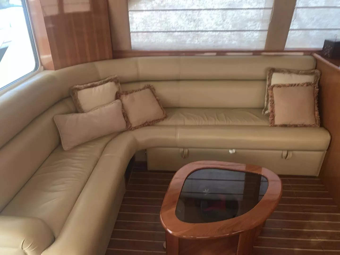 2008 Riviera 51 Flybridge - Image 31