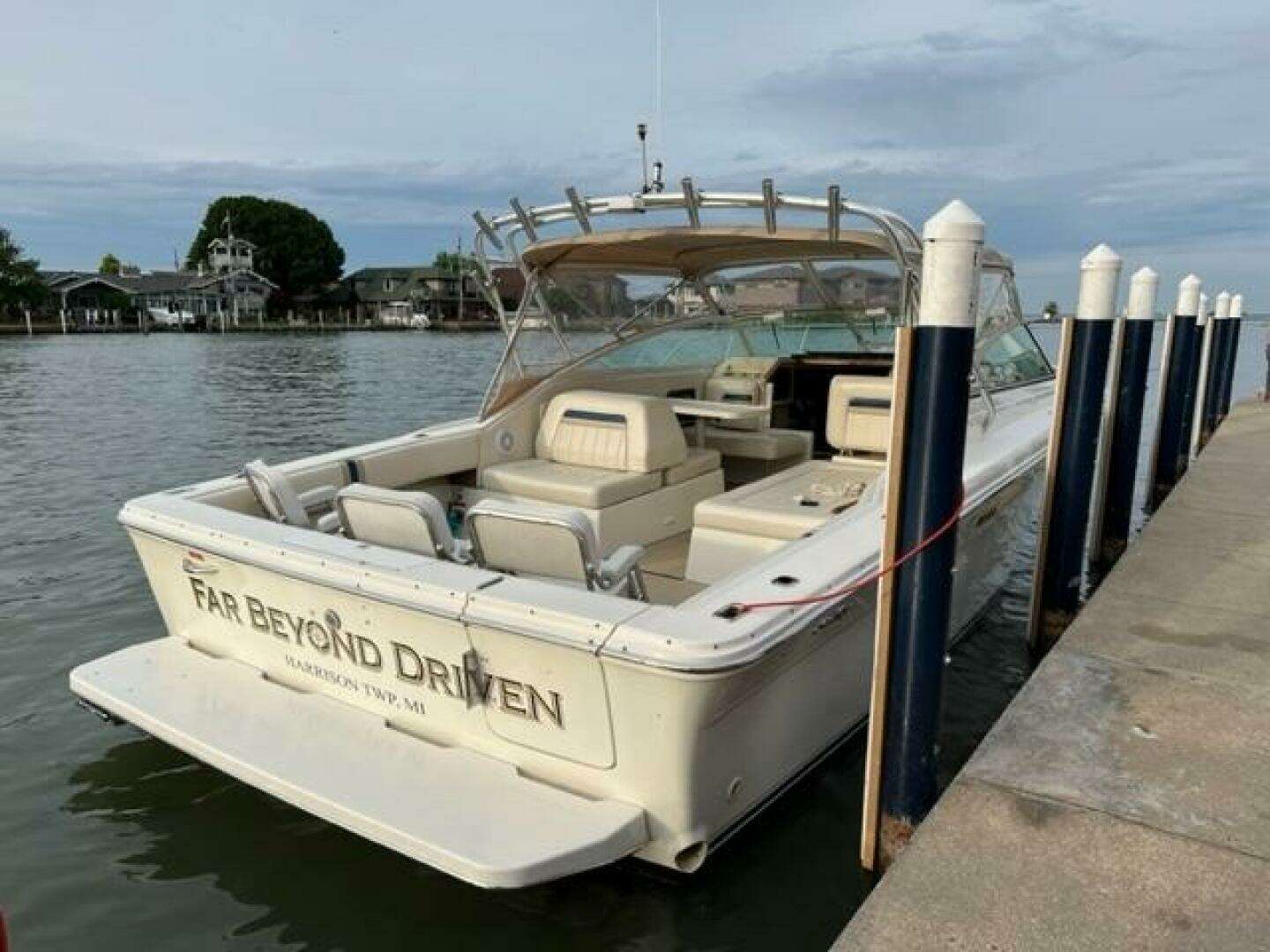 1993 Sea Ray 310 Amberjack - Image 3