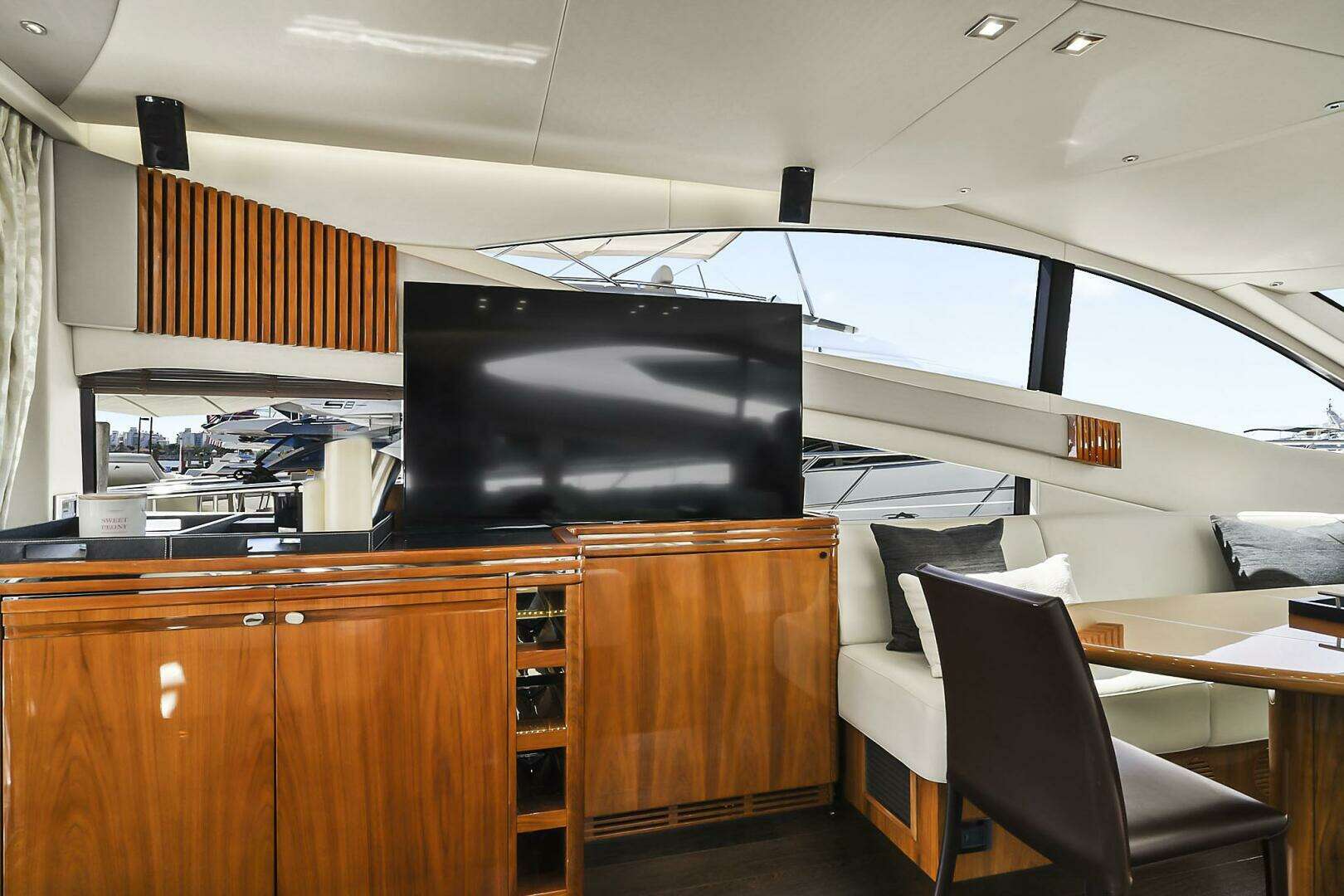 2021 Fairline Squadron 68 - Image 18