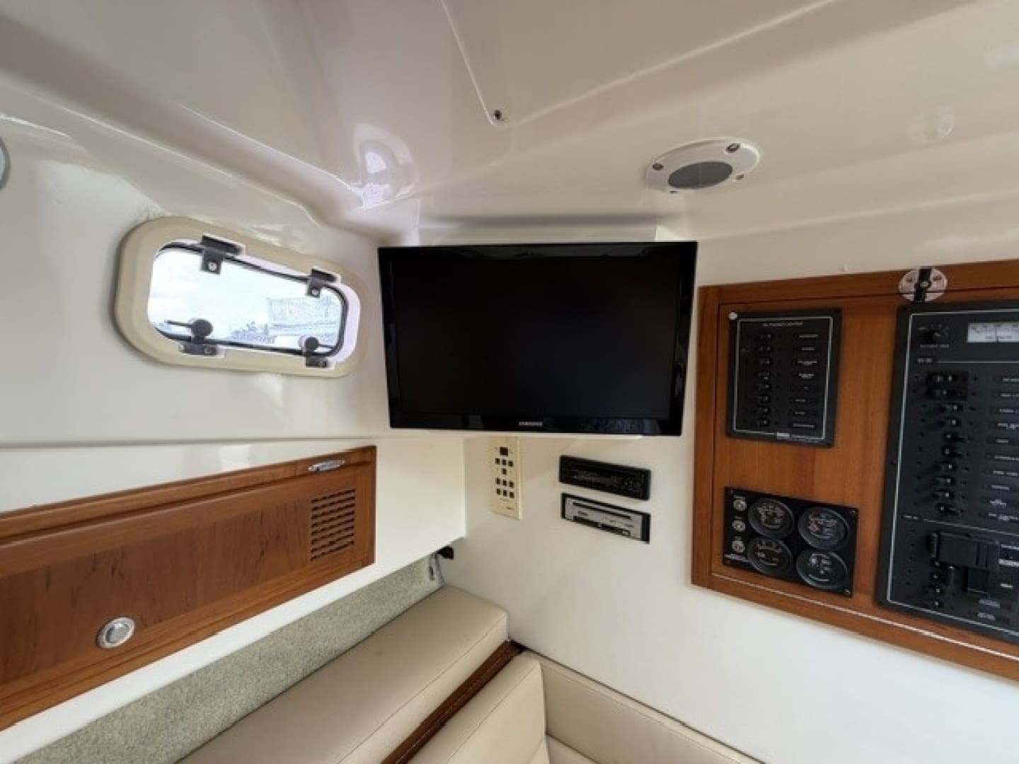 1996 Cabo 31 Express - Image 71