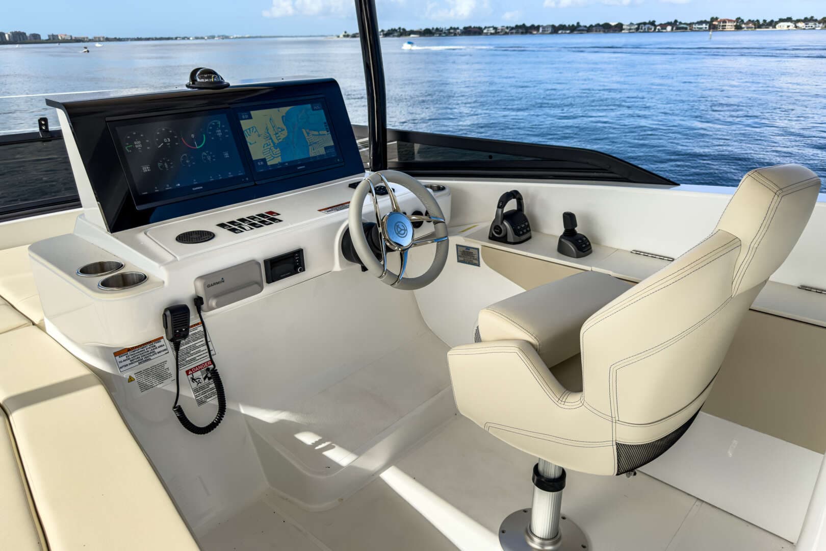 2026 Cruisers Yachts 50 FLY - Image 74