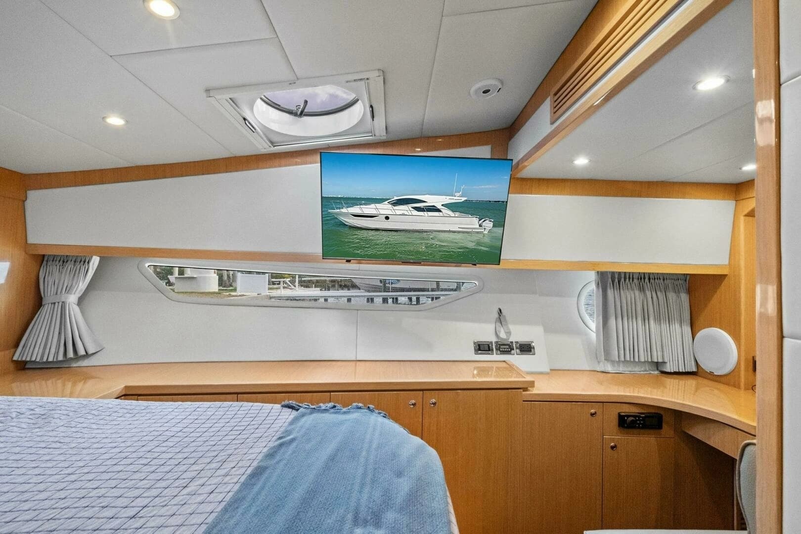 2018 Mares 47 Outboard Express Catamaran - Image 36