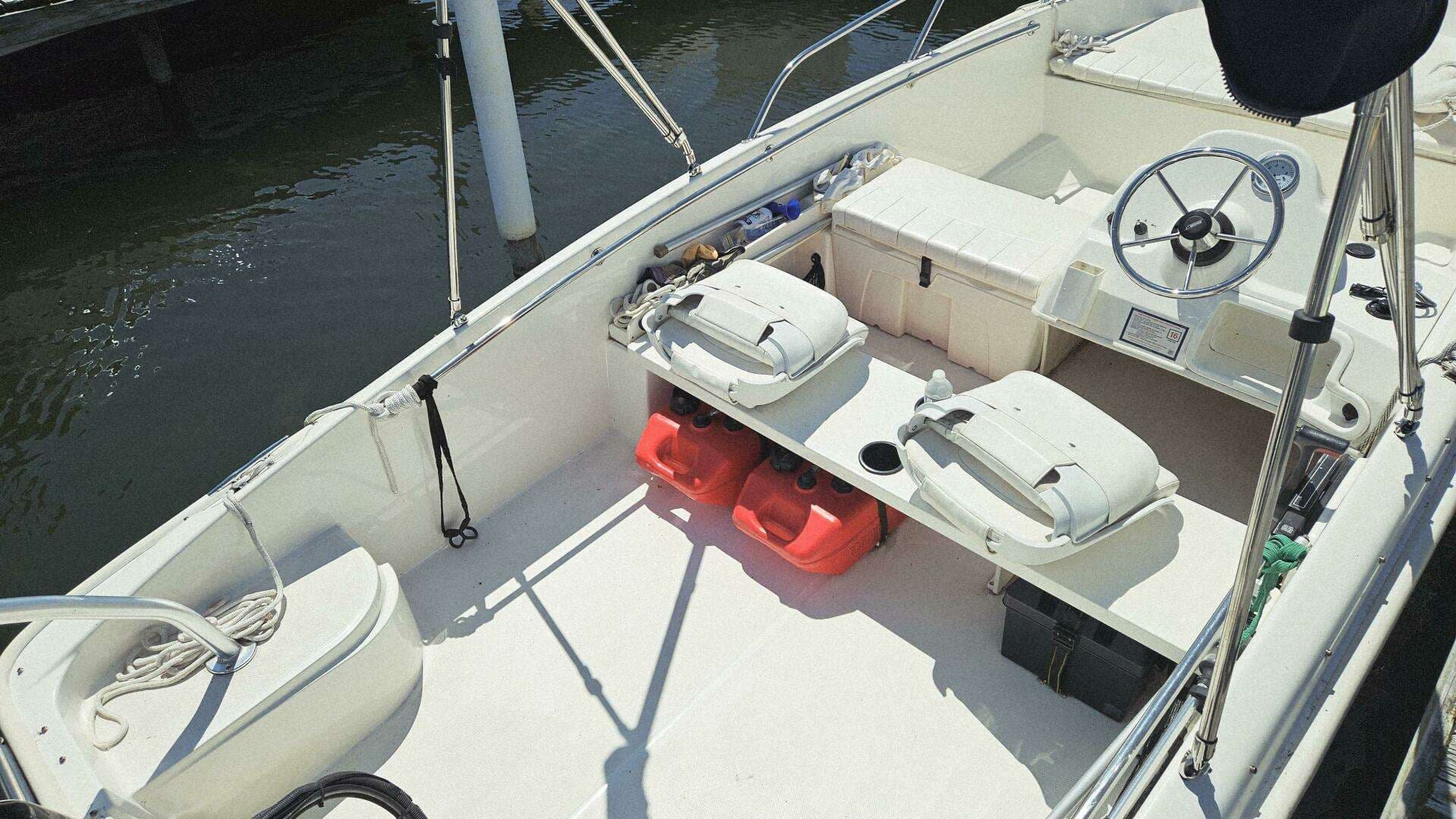 2012 Boston Whaler 17 Super Sport - Image 8