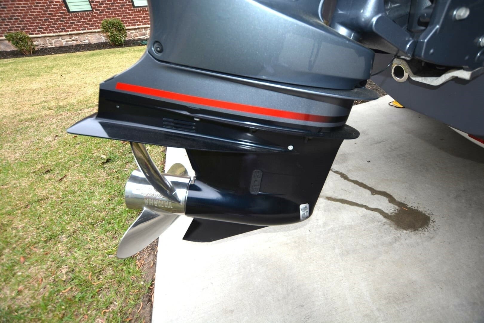 2023 Robalo R230 - Image 17