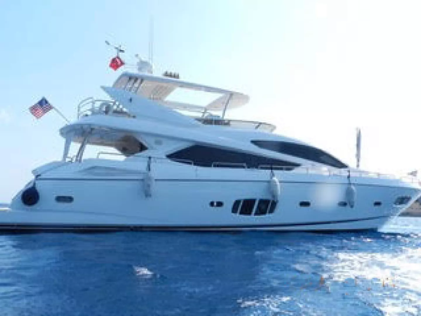 2012 Sunseeker Yacht - Image 2