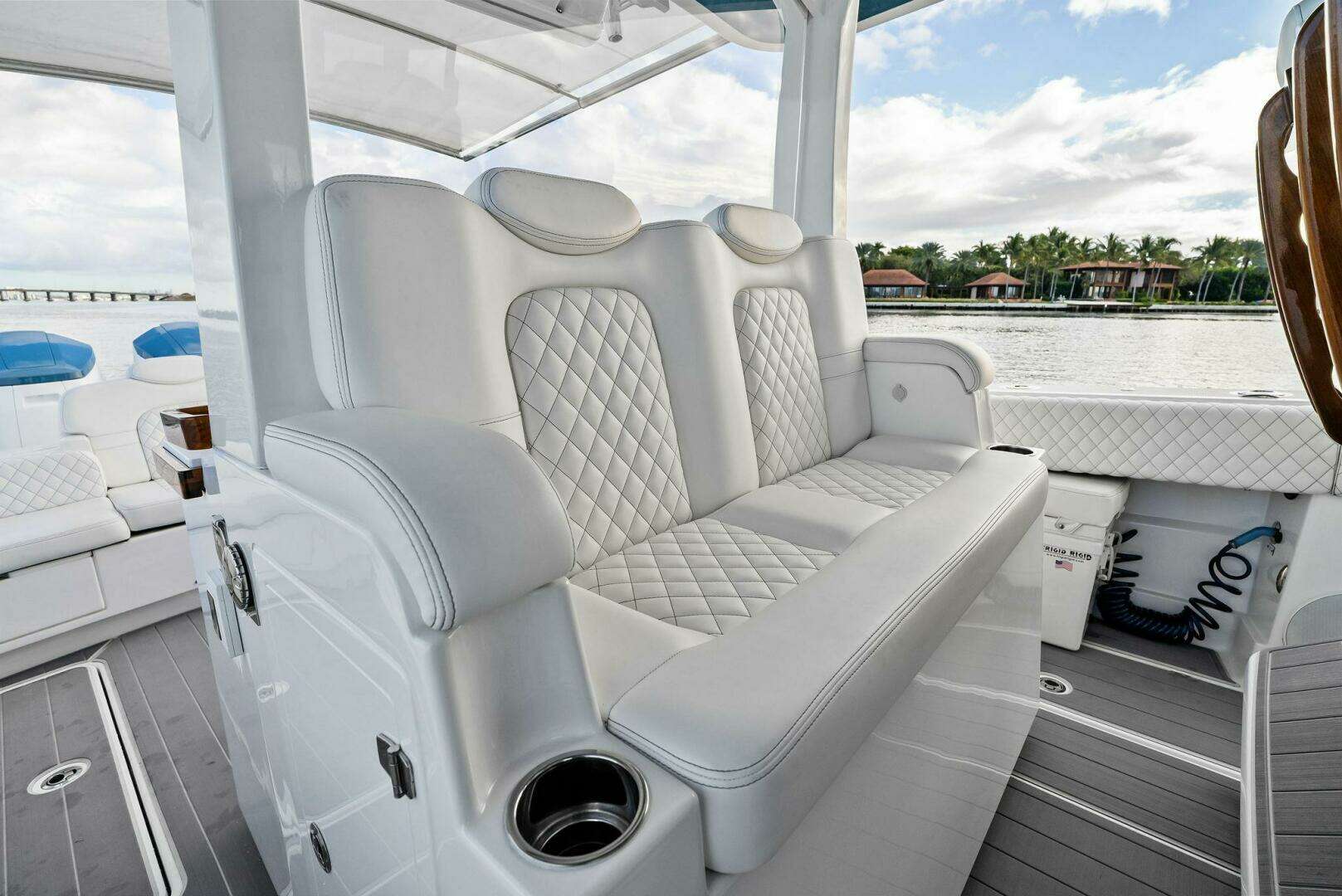2023 HCB 42 Lujo - Image 28