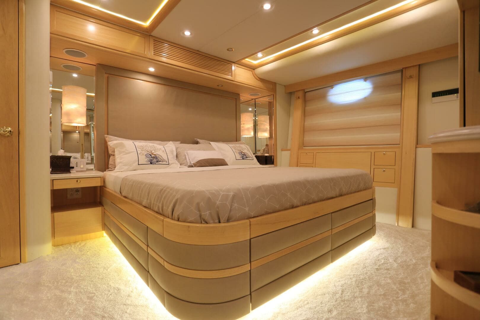 2004 Westport Custom - Image 4