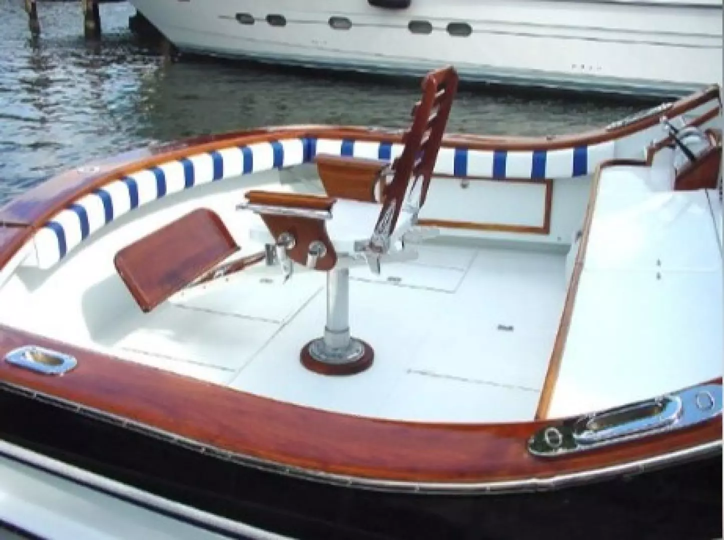 1965 Burger Cockpit Flybridge Motor Yacht - Image 10
