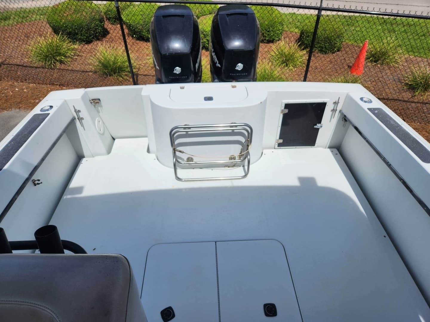 2001 Contender 35 Side Console - Image 11