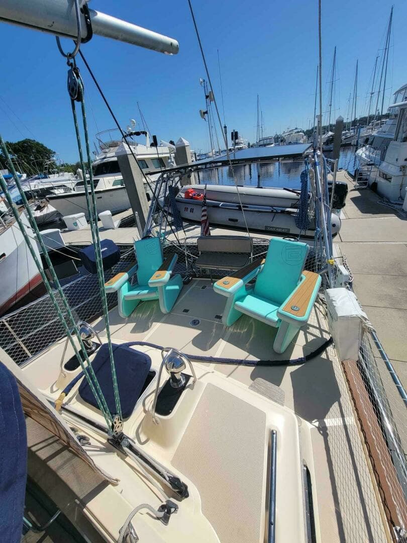 2005 Island Packet 485 - Image 5