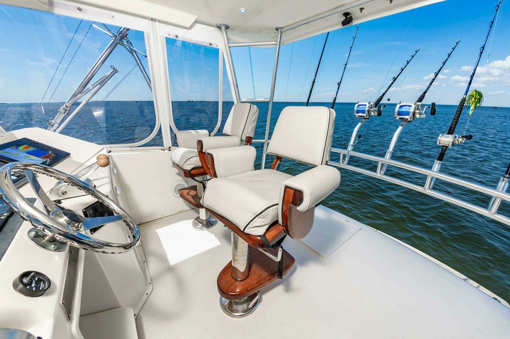 2000 Ocean 48 Supersport - Image 20