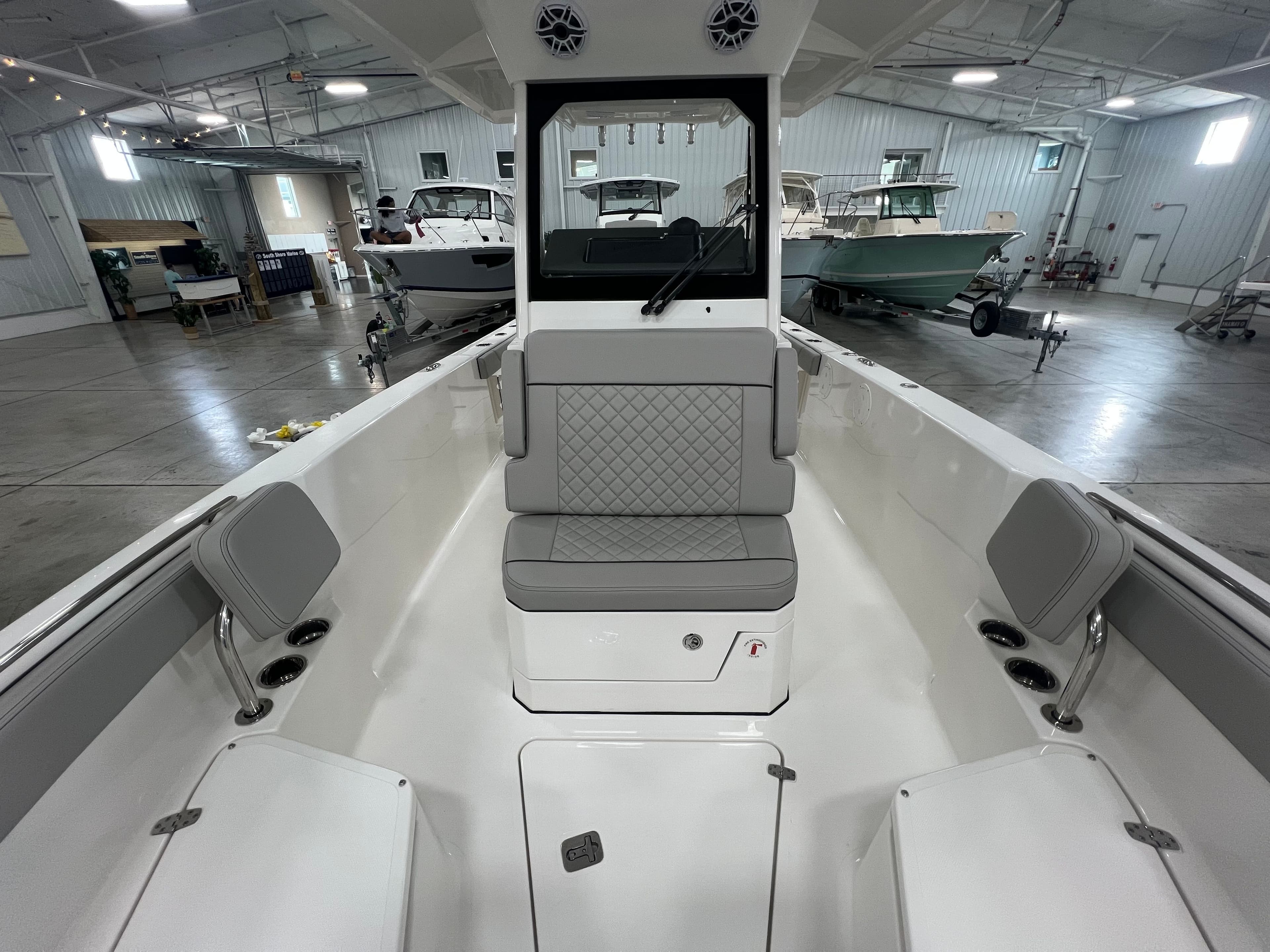 2025 PURSUIT 268 S - Image 21