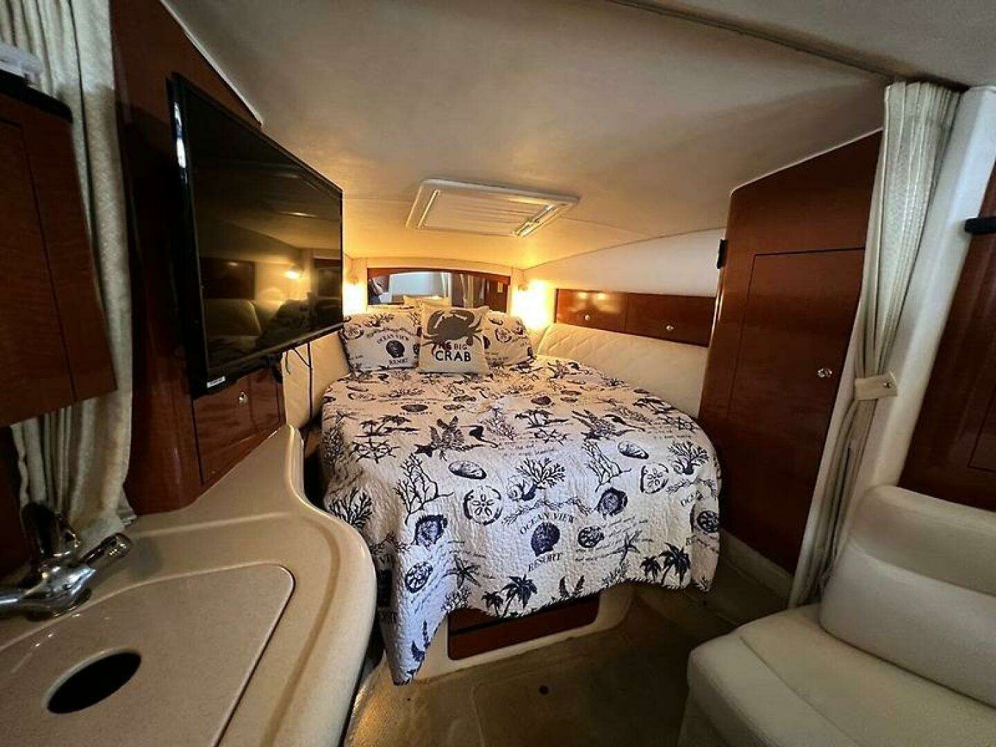 2004 Sea Ray 320 Sundancer - Image 19