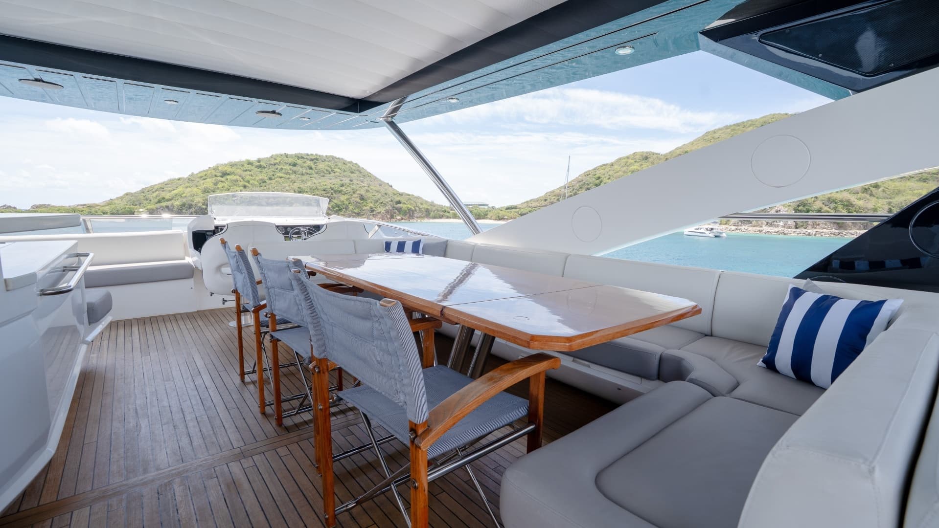 2017 Sunseeker 86 Yacht - Image 98