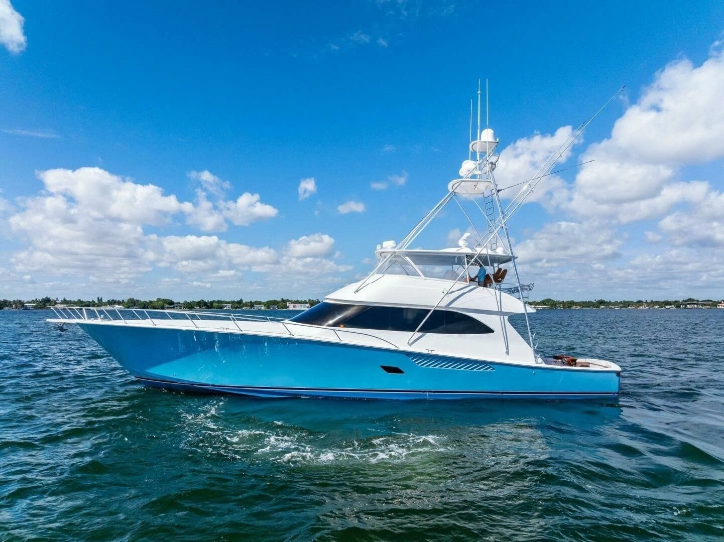 2012 Viking 82 Convertible - Image 106