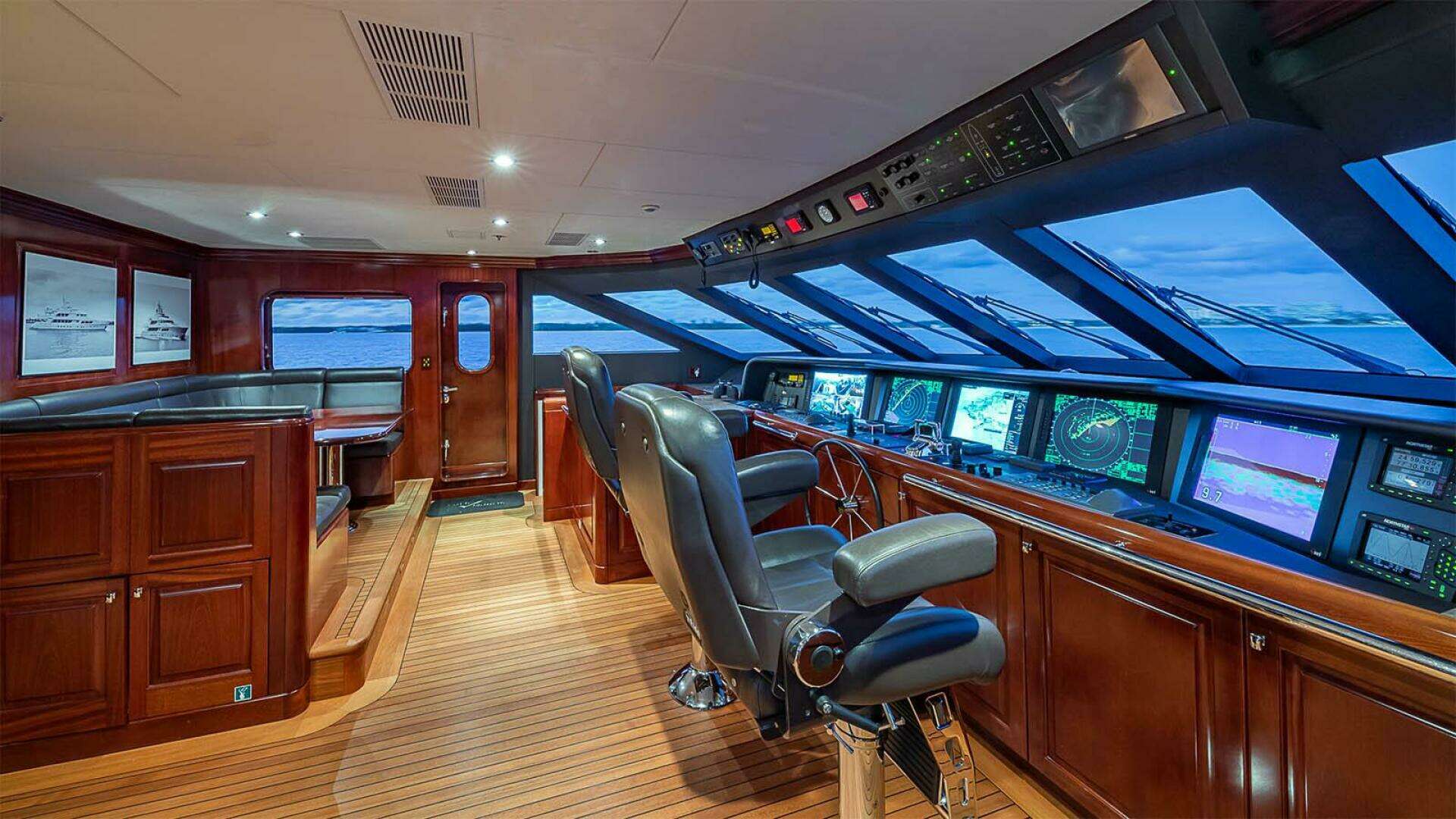 2009 Christensen — - Image 11