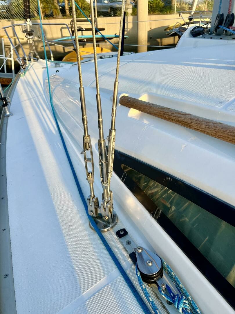 2005 Jeanneau Sun Odyssey 35 - Image 21
