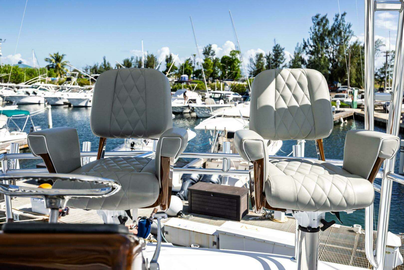 2005 Hatteras 50 Convertible - Image 73