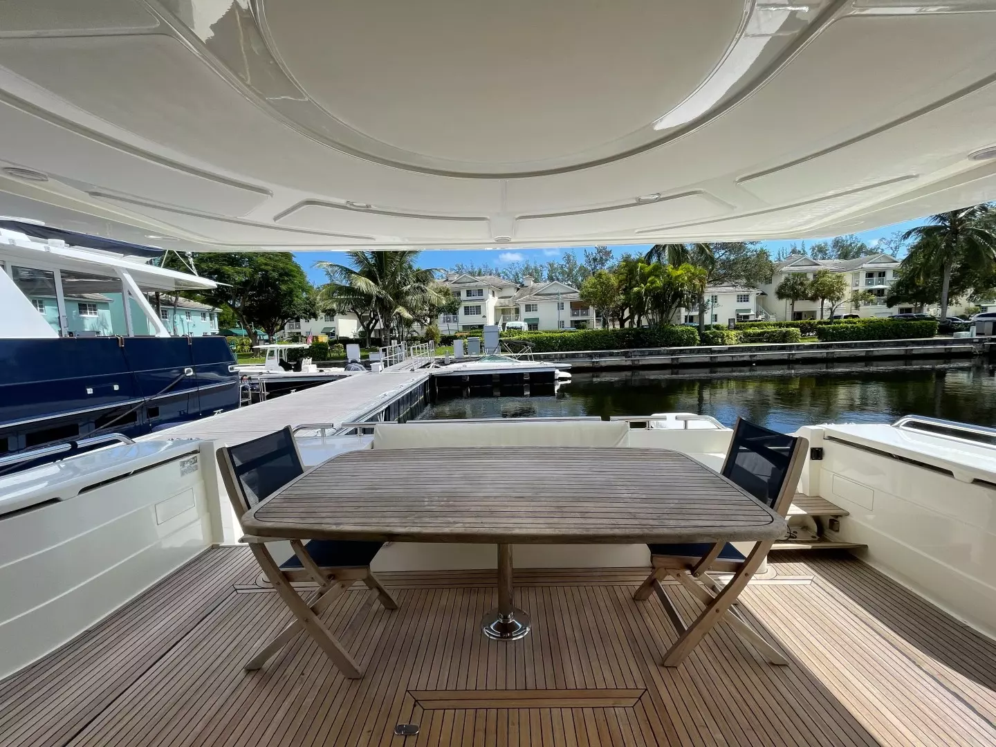 2001 Ferretti Yachts 680 - Image 9