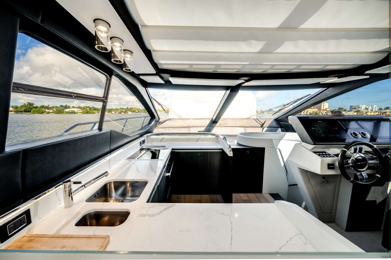 2022 Azimut S7 - Image 50