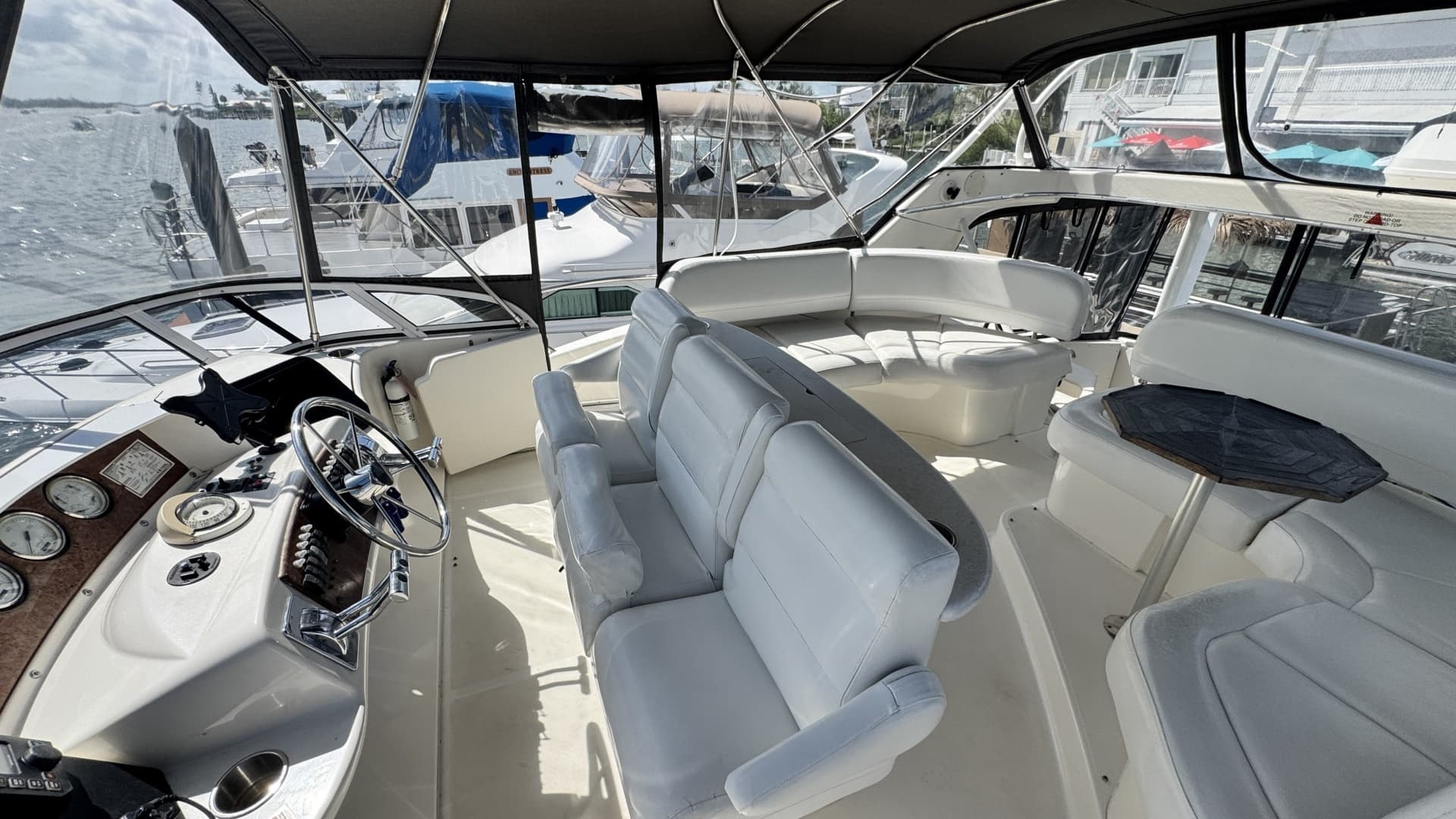 2003 Silverton 43 Motor Yacht - Image 25