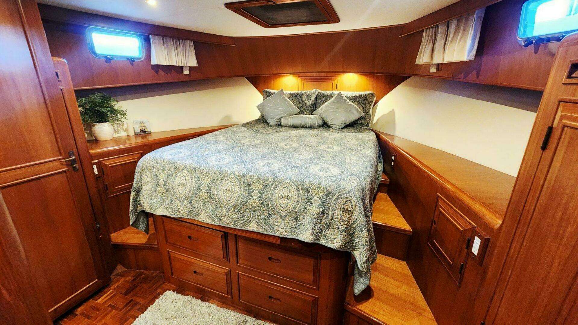 2000 Ocean Alexander 511 Classico - Image 40