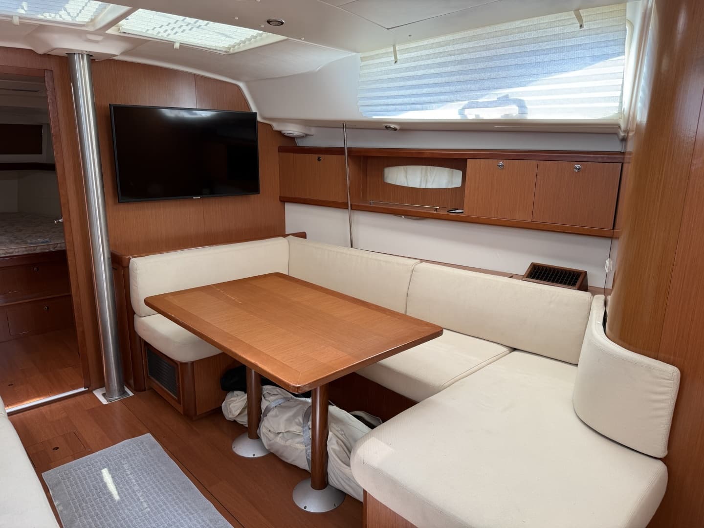 2008 Beneteau Oceanis 43 - Image 37