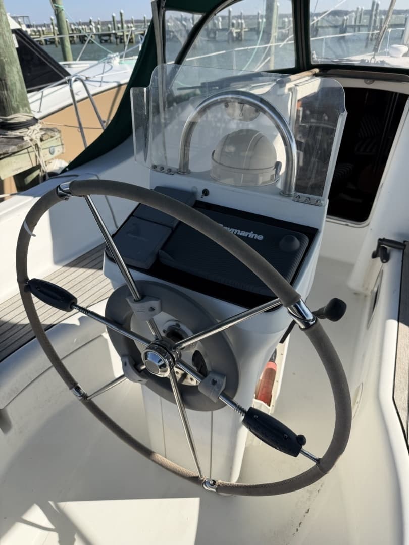 2003 Beneteau 331 - Image 14