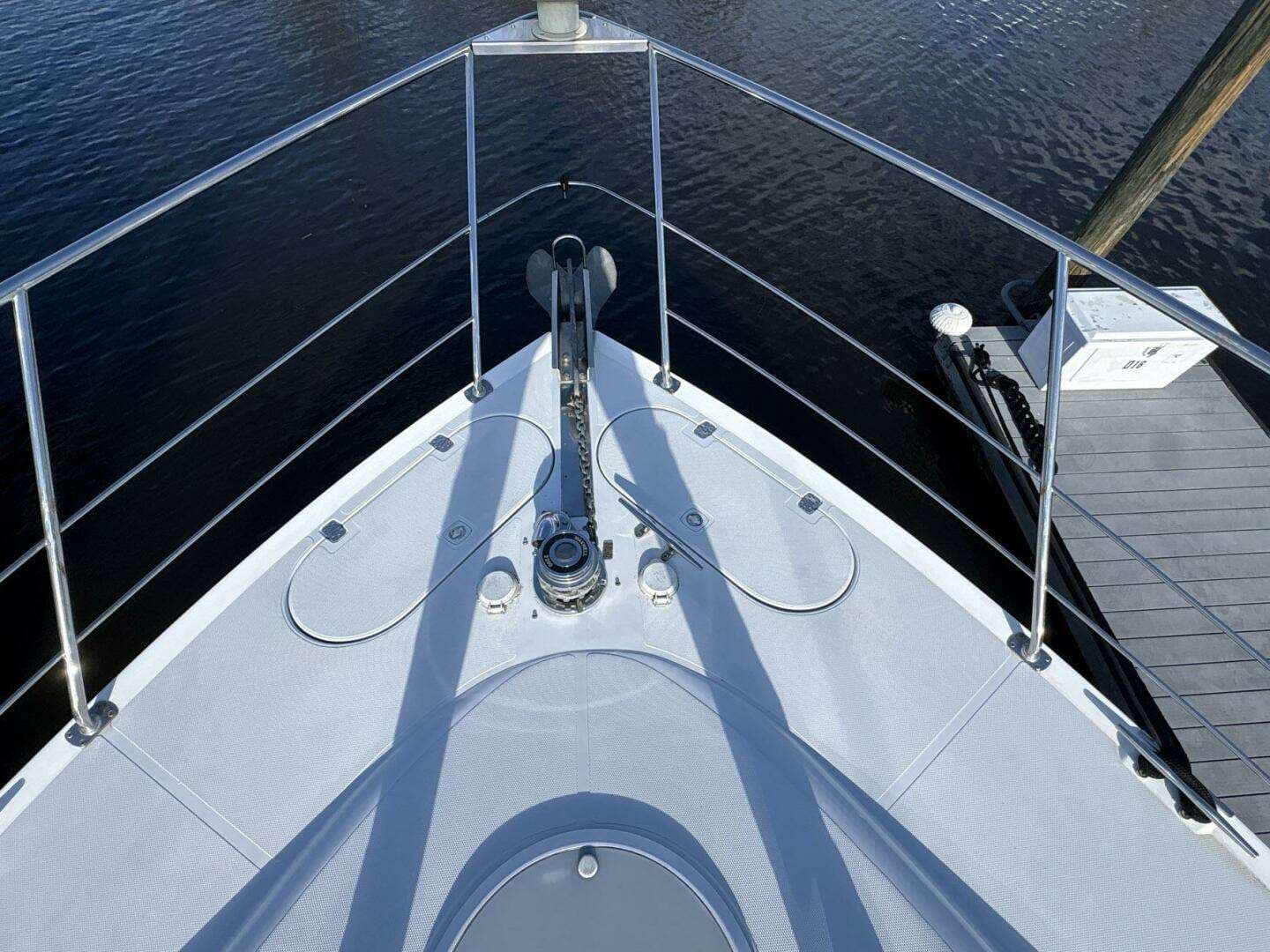 1999 Carver 530 Voyager Pilothouse - Image 17