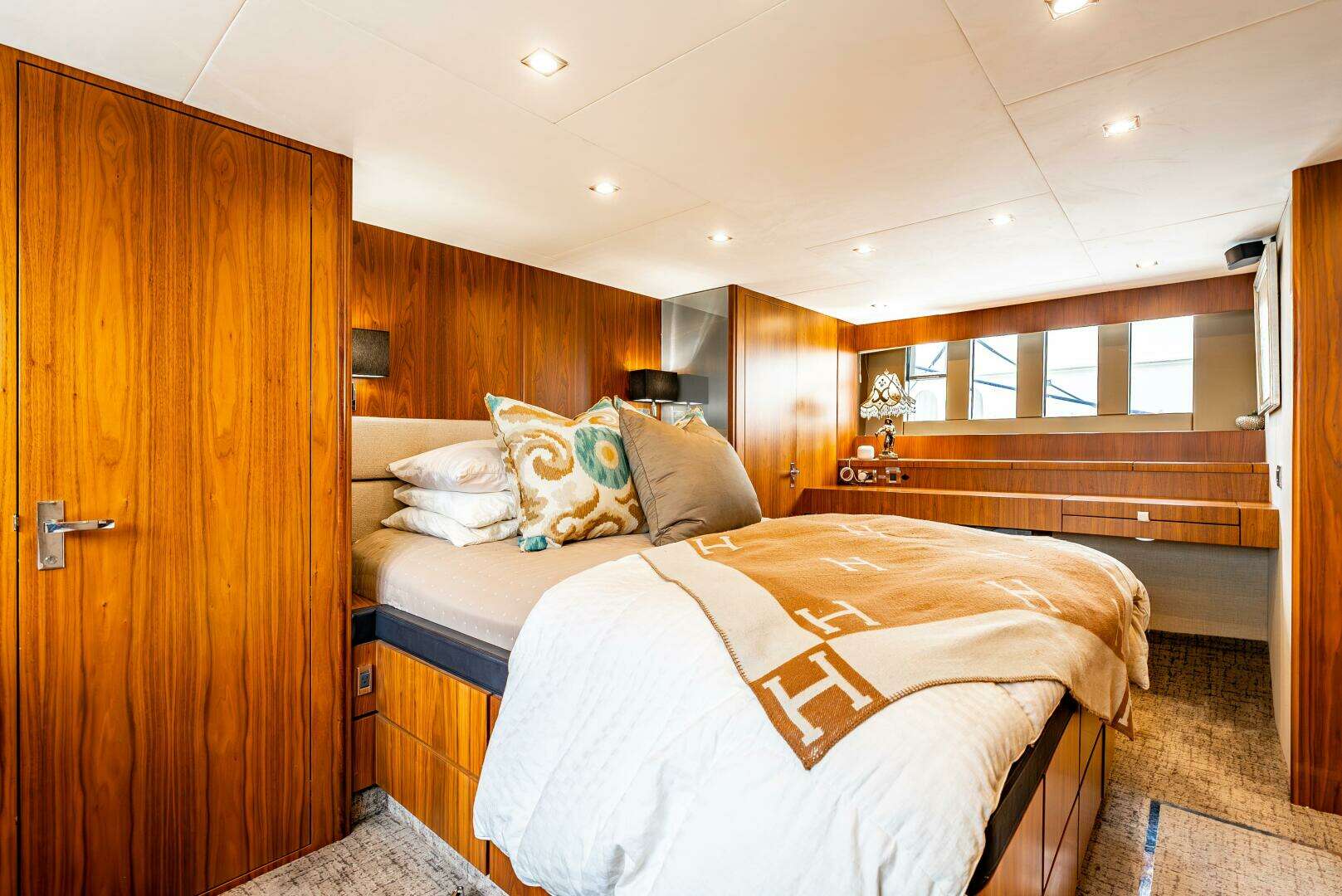2013 Fairline — - Image 12
