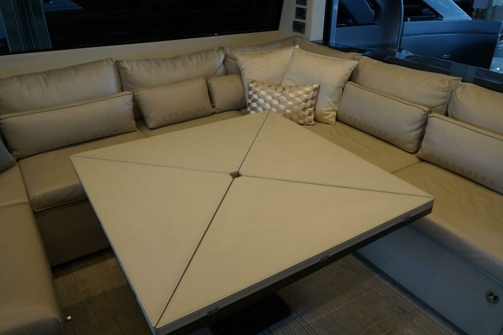 2016 Pershing 70 - Image 5