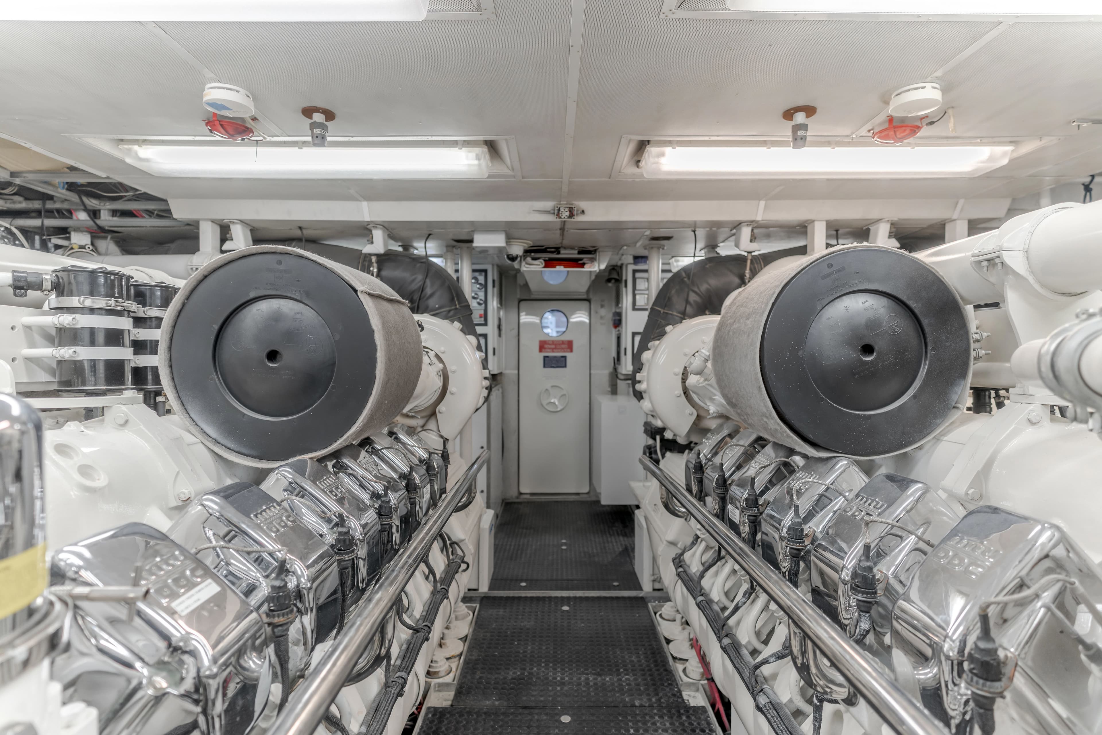 2002 Destiny 104 Raised Pilothouse - 67