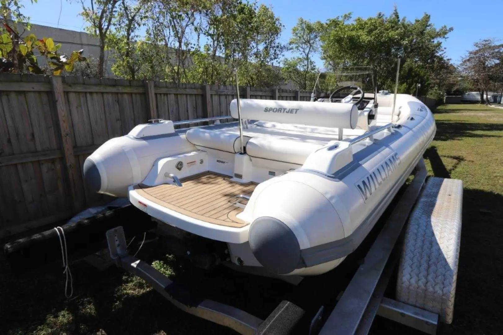 2018 Williams Jet Tenders Sportjet 520 - Image 3