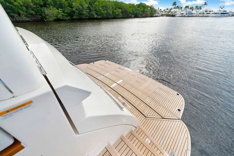 2026 Riviera 6800 Sport Yacht - Image 26