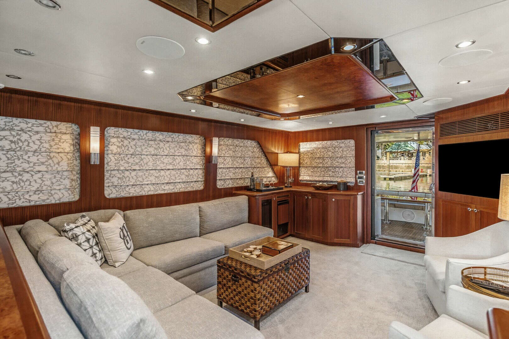 2013 Ocean Alexander 65 PILOTHOUSE - Image 20