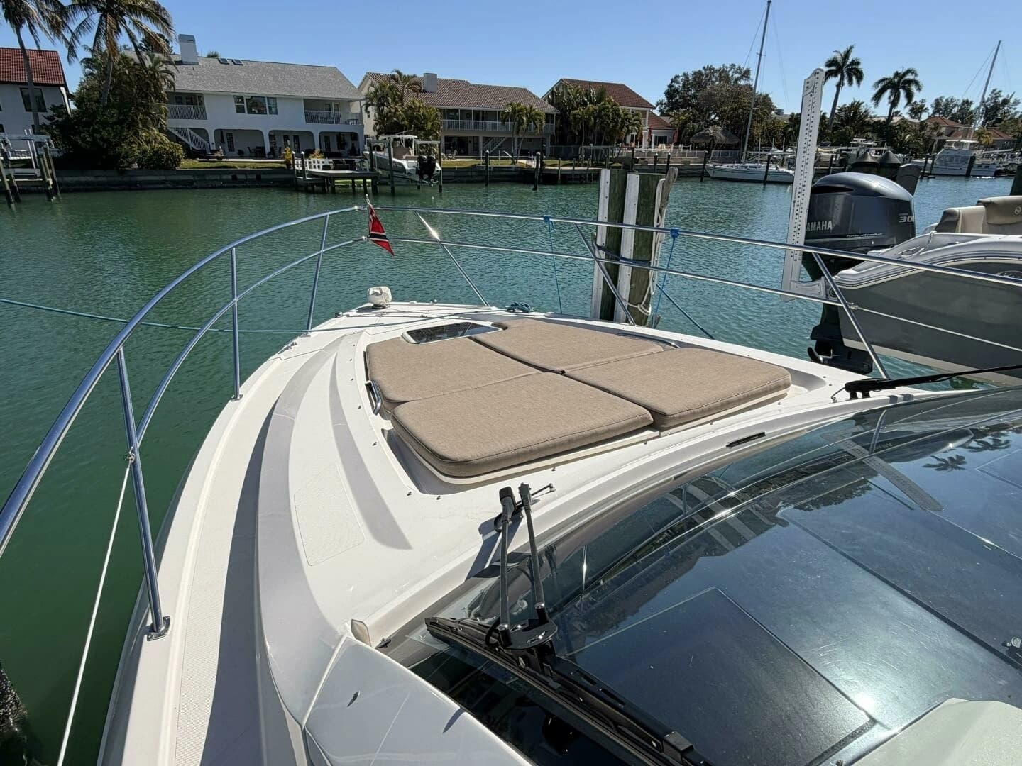 2014 Pursuit SC 365i - Image 23