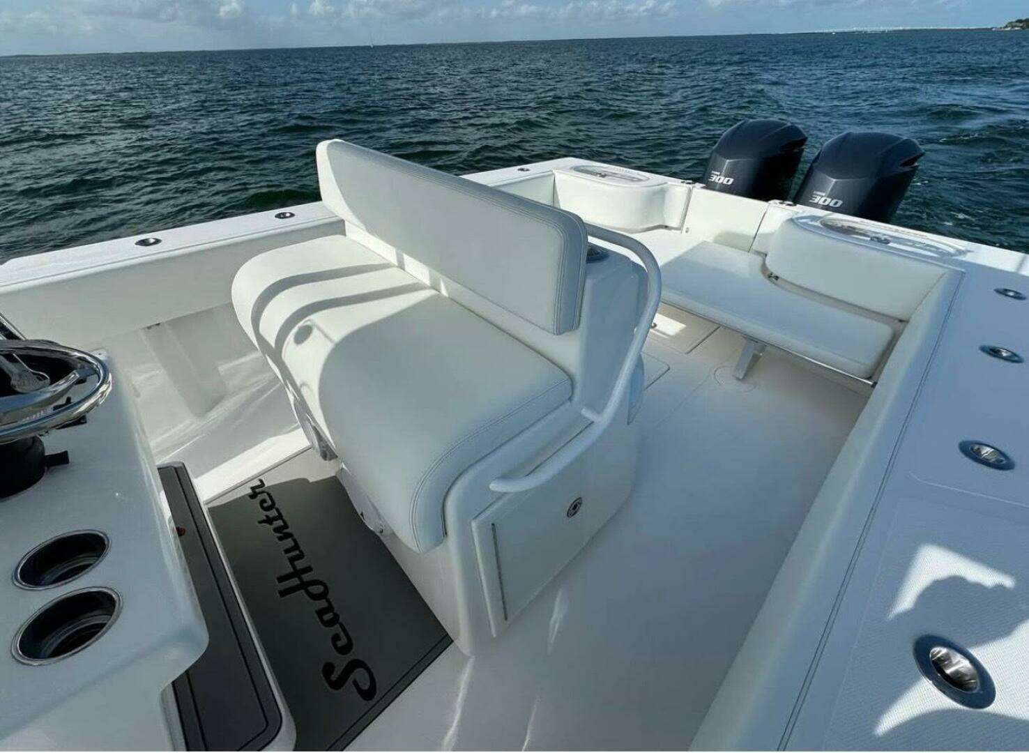 2013 SeaHunter 32T - Image 7