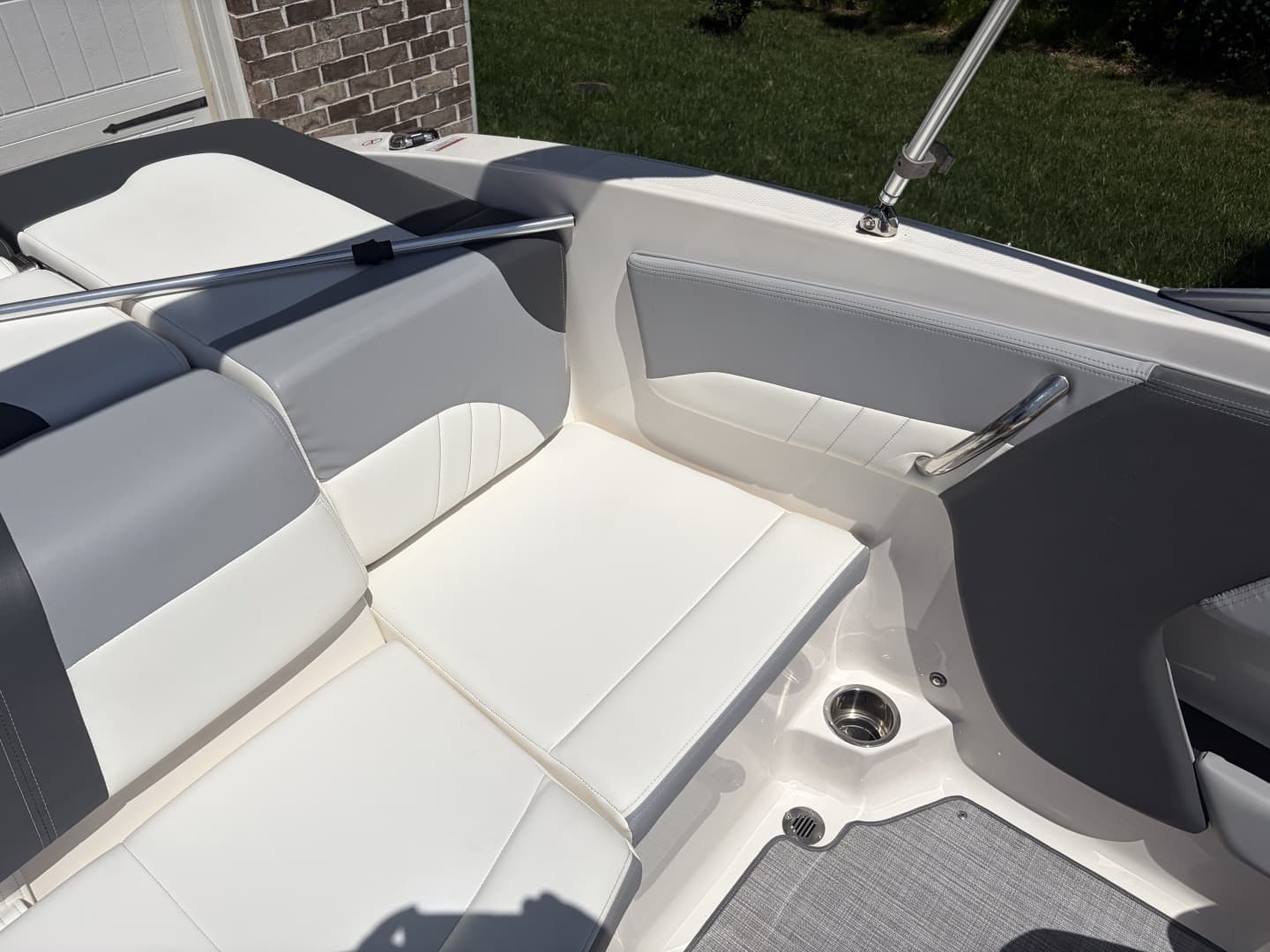 2022 Chaparral 21 SSi - Image 18