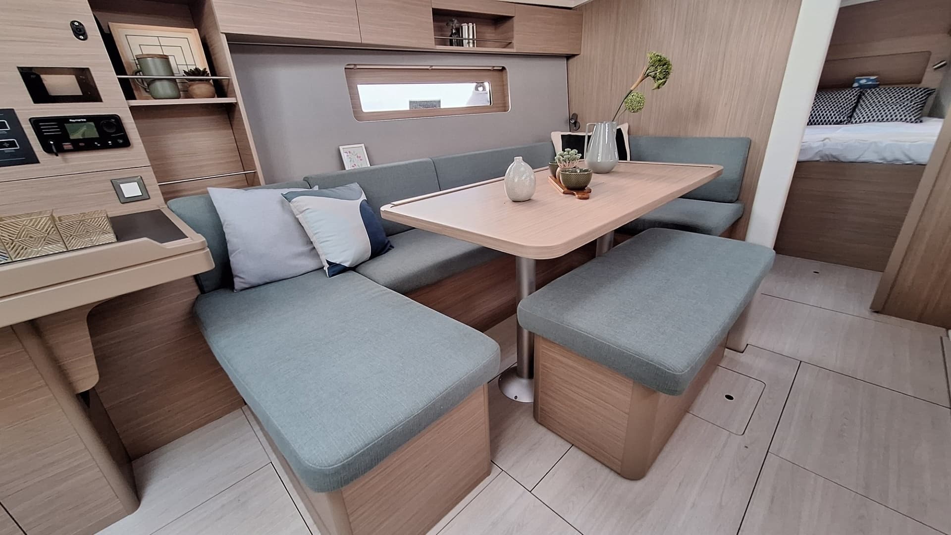 2026 Beneteau Oceanis 37.1 FIRST LINE - Image 12