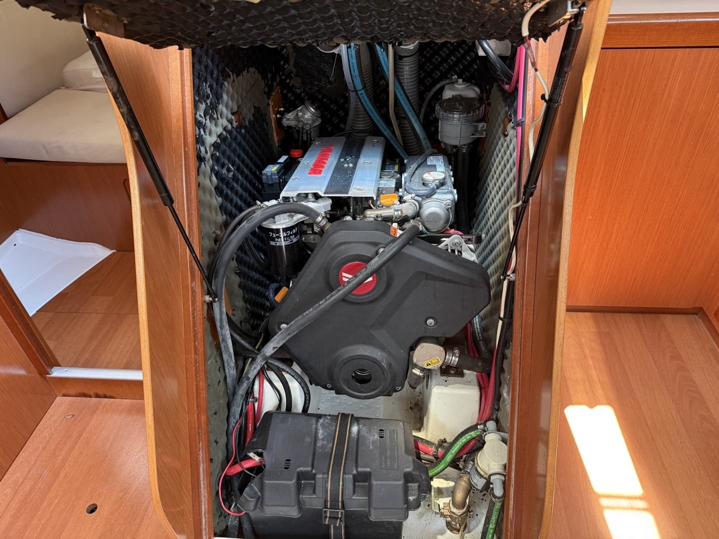 2008 Beneteau Oceanis 43 - Image 47